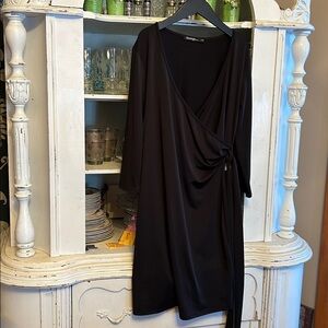 130 black wrapped dress size medium